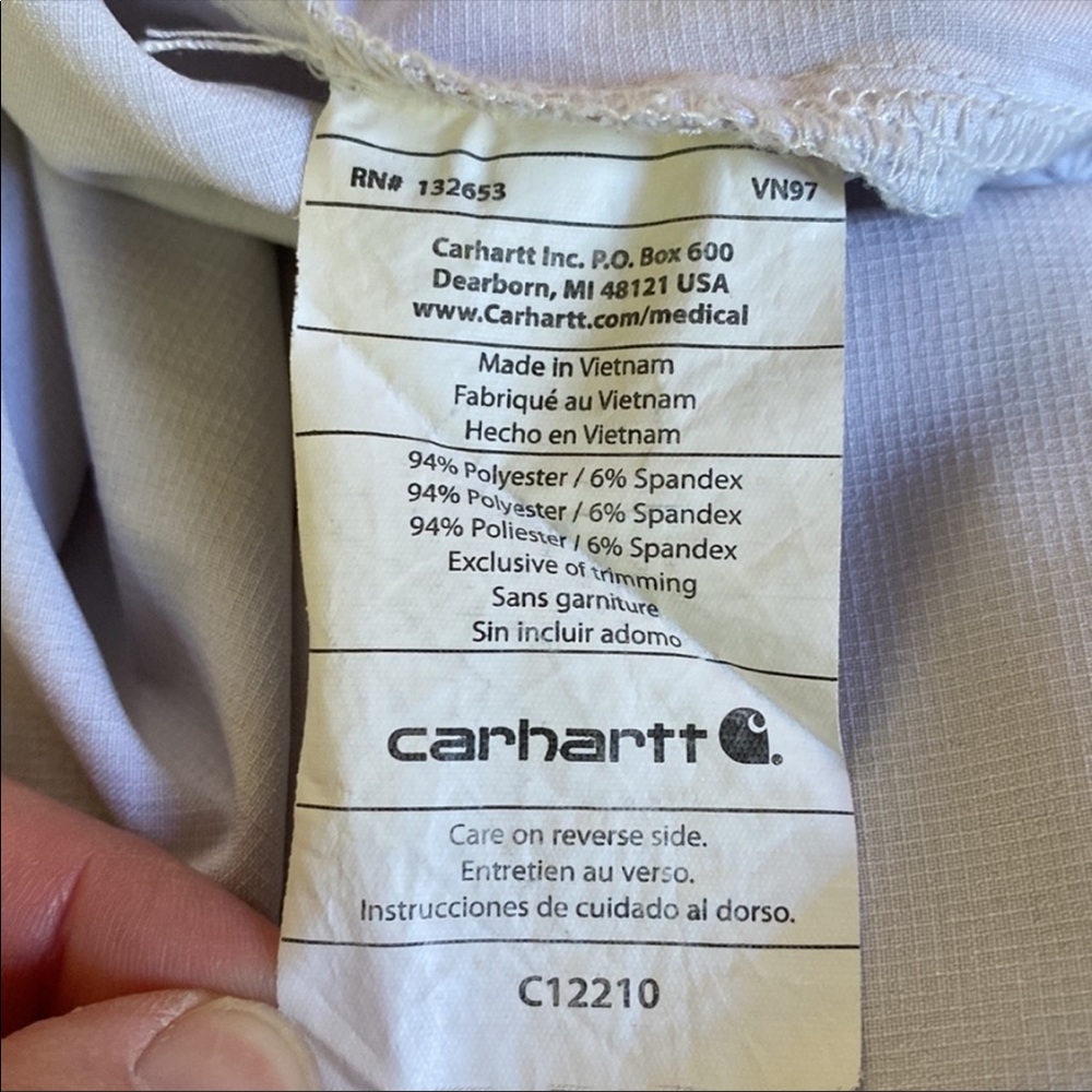 Carhardtt Top. Like new. Perfect for a nurse. - Picture 4 of 4